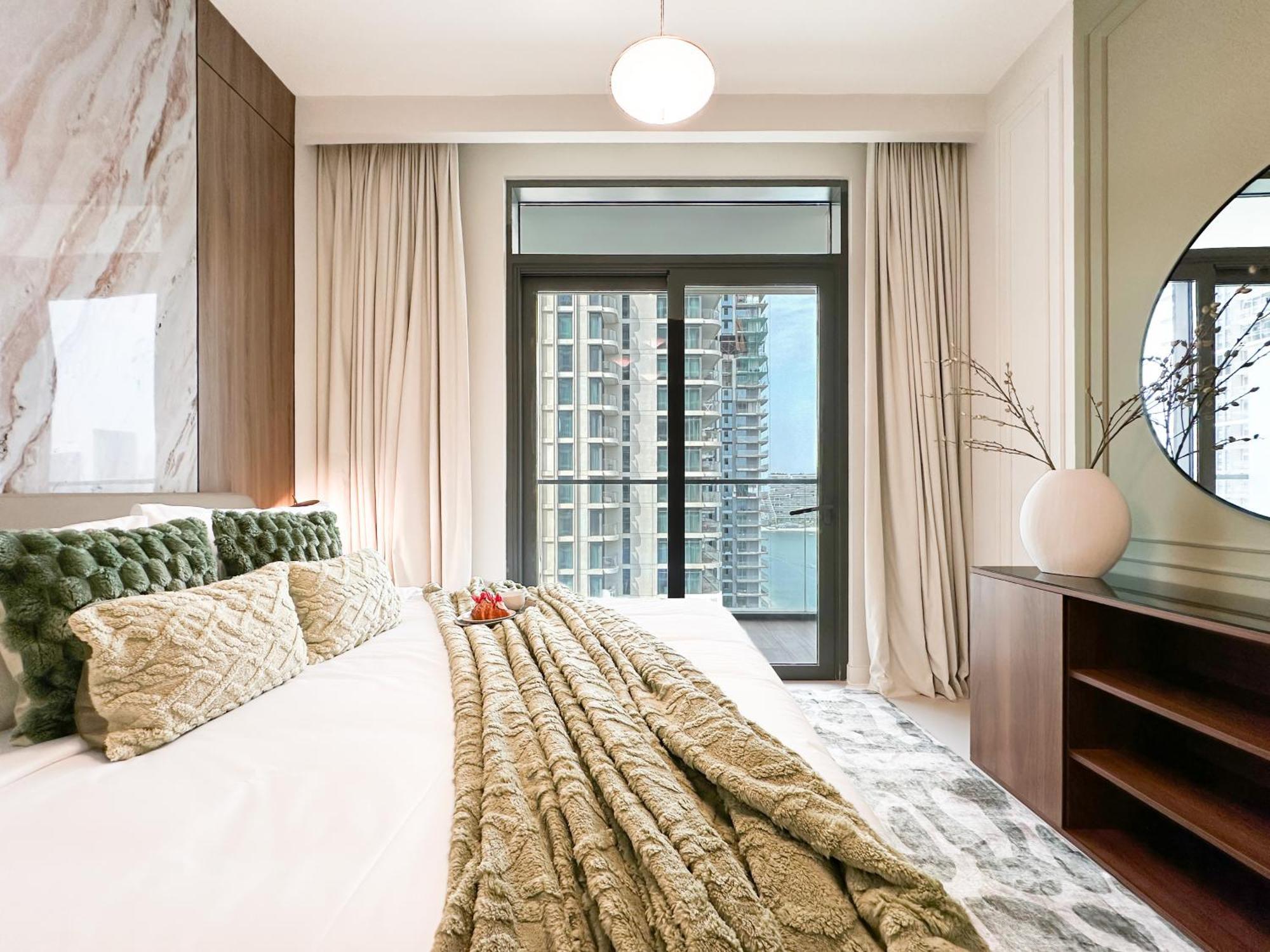 Apartment Trophy - Sea Breeze Bliss Dubai